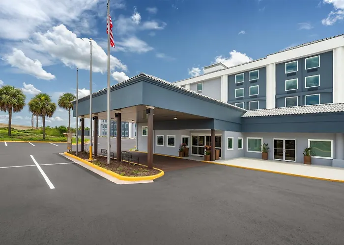 Quality Inn & Suites Winter Park Village Area Orlando